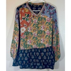 Feathers By Tolani Women's Lightweight Floral Mixed Media 1/4 Button Blouse M